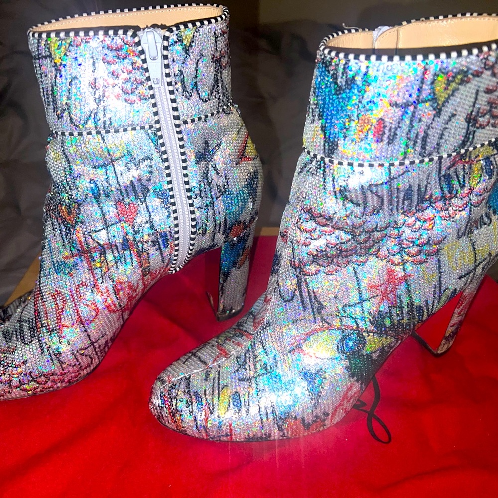 Used however in great condition asking 600 OBO